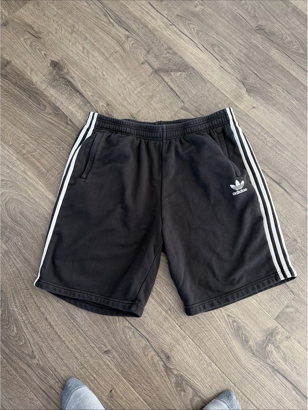 Adidas Original Shorts Mens XL Black 3 Stripes Trefoil Logo Zippered Pockets